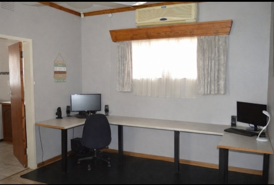 4 Bedroom Property for Sale in Stilfontein Ext 4 North West